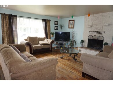 2315 37th Ave, Longview, WA 98632 - photo 4