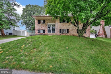 7954 Pipers Path, Glen Burnie, MD 21061 - photo 3