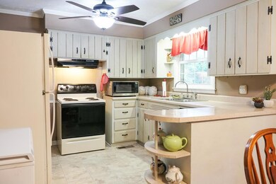 608 E Main St, Cookeville, TN 38506 - photo 6