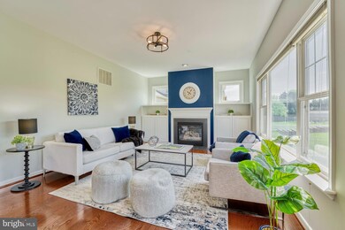 43487 Valleyvista Ln, Chantilly, VA 20152 - photo 5