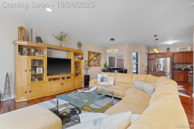 1276 W Crystal Cir unit 202, Canton, MI 48187 - photo 3