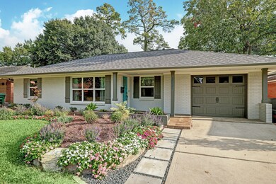 2031 Nina Lee Ln, Houston, TX 77018 - photo 2