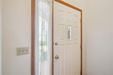 324 E 14th St N, Newton, IA 50208 - photo 4