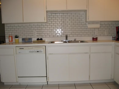 3090 Pointer Dr unit 3090, Palm Harbor, FL 34683 - photo 7