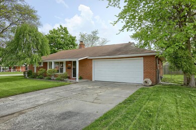 27056 Belanger St, Roseville, MI 48066 - photo 2