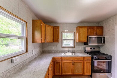 1102 Massena Ave, Waukegan, IL 60085 - photo 7
