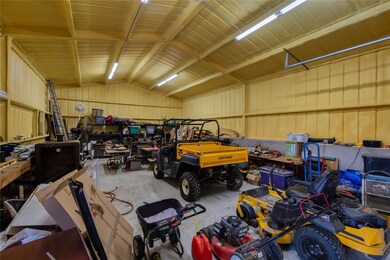 3931 J e Woody Rd, Springtown, TX 76082 - photo 5