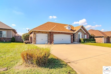 1515 S Natchez Rd, Republic, MO 65738 - photo 3