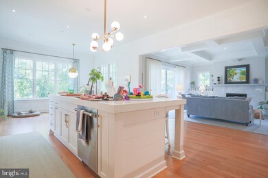 4114 Edgevale Ct, Chevy Chase, MD 20815 - photo 5