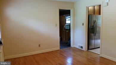 6718 Conway Ave, Takoma Park, MD 20912 - photo 3