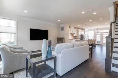 3733 Powell Ln, Falls Church, VA 22041 - photo 2