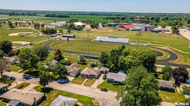 11 Tulip Dr, Lincoln, IL 62656 - photo 7