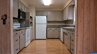 35725 Blakesley Creek Rd, Philomath, OR 97370 - photo 3