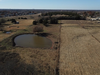 2123 S Hampton Rd, Glenn Heights, TX 75154 - photo 4