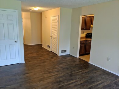 31 Farragut Square, Freehold, NJ 07728 - photo 4