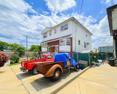 22 Spratt Ave, Staten Island, NY 10306 - photo 2