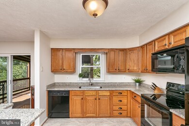 9414 Seven Courts Dr, Nottingham, MD 21236 - photo 6