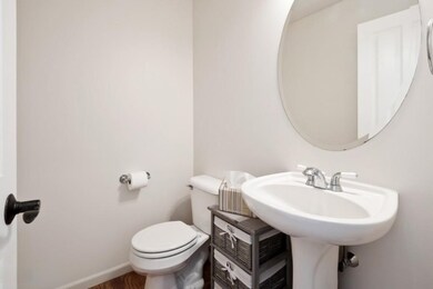 06_1323SycamoreLane_7_HalfBath_LowRes