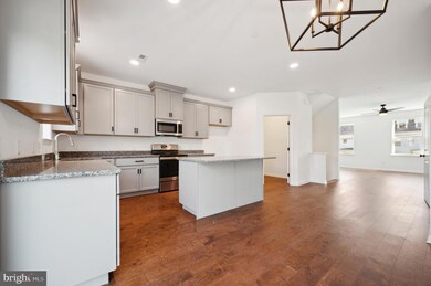 492 N 2nd St, Souderton, PA 18964 - photo 5