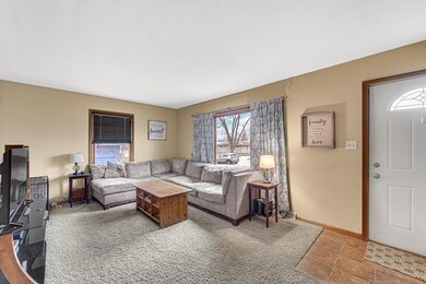 236 N Dwiggins St, Griffith, IN 46319 - photo 6