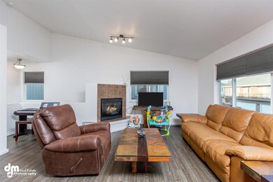 03-Living Room MS_1418-Edit