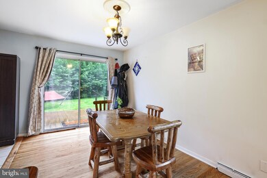 8240 Reece Heights Dr, Severn, MD 21144 - photo 7