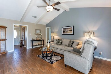 916 Springdale Rd, Bedford, TX 76021 - photo 6