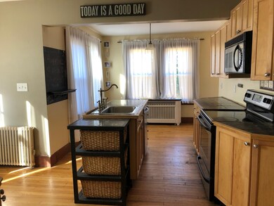 21 greylock kitchen 2