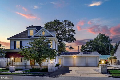 454 Wayne Ave, Chambersburg, PA 17201 - photo 2