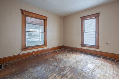 407 N Shaffer-3