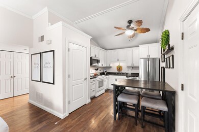 3501 Timberbridge Dr unit F, Valparaiso, IN 46383 - photo 5