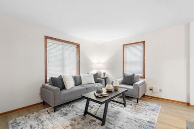 813 26th Ave NE, Minneapolis, MN 55418 - photo 2