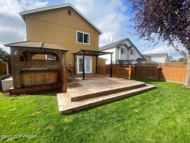 Entertaining area in back yard