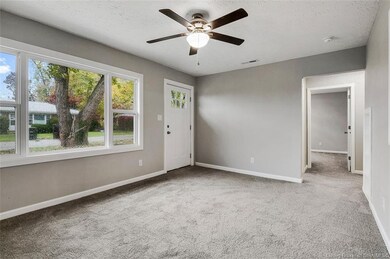 19 Lelia Ave, Jeffersonville, IN 47130 - photo 6