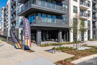 536 W Tremont Ave unit A2, Charlotte, NC 28203 - photo 3