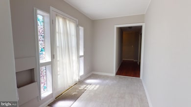 12614 Kavanaugh Ln, Bowie, MD 20715 - photo 4