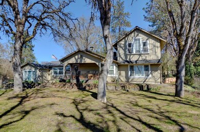 11166 Blackwell Rd, Central Point, OR 97502 - photo 3