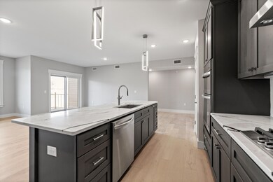 745 Manhattan Blvd unit 303, Dayton, KY 41074 - photo 7