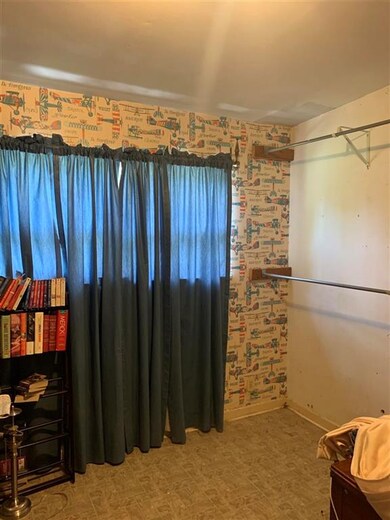 1031 Louise Ln, Wake Village, TX 75501 - photo 7