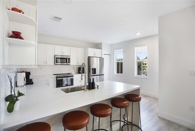 10745 NW 75th St, Doral, FL 33178 - photo 2