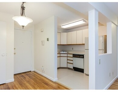 95 Park Ave unit 18, West Springfield, MA 01089 - photo 6