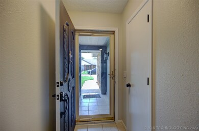 1301 S 34th St, Broken Arrow, OK 74014 - photo 3