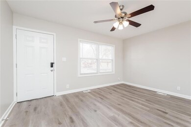 18001 E 12th St N, Independence, MO 64056 - photo 2