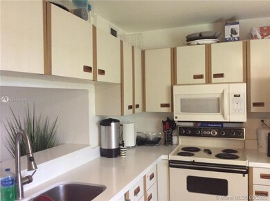 3578 Magellan Cir unit 2363, Miami, FL 33180 - photo 6