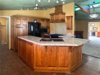 10961 Desert Lawn Dr unit 466, Calimesa, CA 92320 - photo 4