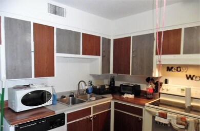 2442 N Geronimo Ave, Tucson, AZ 85705 - photo 7