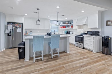 206 Vine St, Sulphur, LA 70663 - photo 2