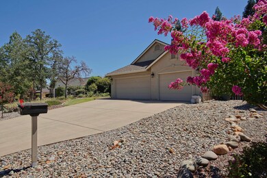 2094 Quartz Way, Redding, CA 96001 - photo 5
