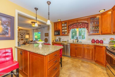 4 Kitchen 2