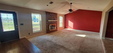 902 E 11th St, Cushing, OK 74023 - photo 3